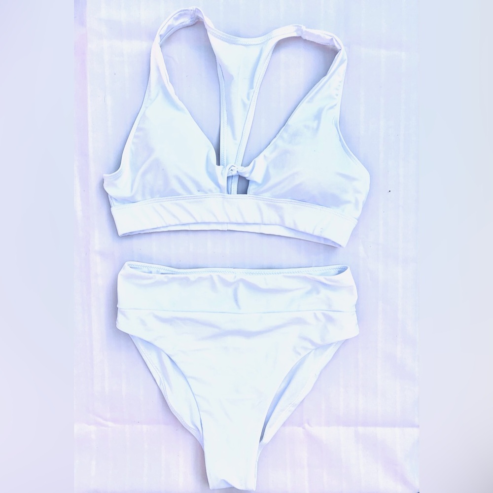 Crisp white bikini set! Perfect condition! Size M
